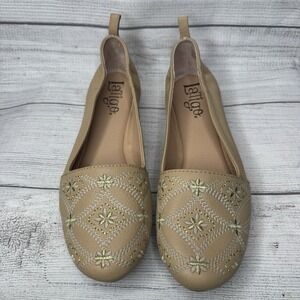 Latigo Tan Leather Gold Embroidered Globe Flats‎ Size 8